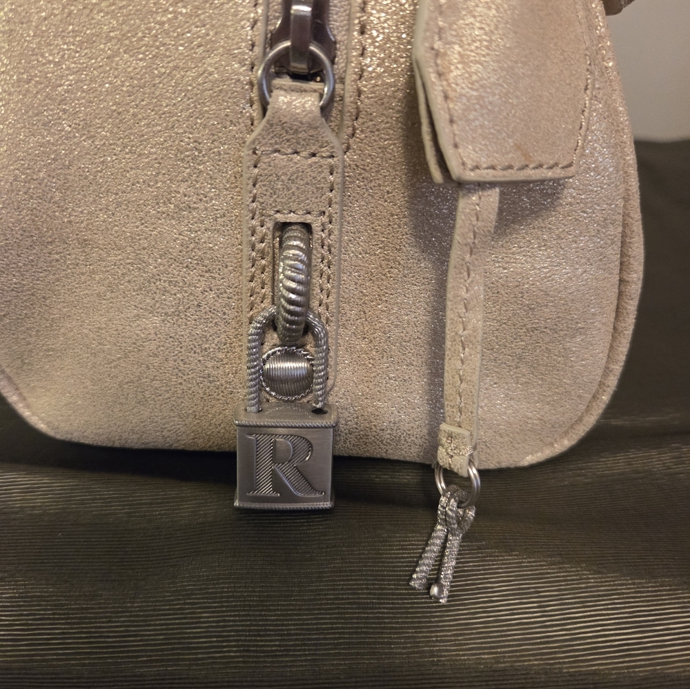 Vintage JUDITH RIPKA "Jane" east/west Zip Top Bag with Front Pocket. - Picture 10 of 12
